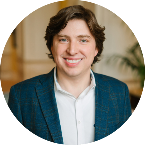 HEADSHOT-Brandon-Carter