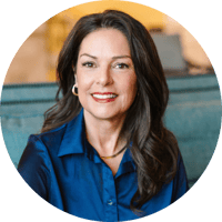 HEADSHOT-Laura-G-2026